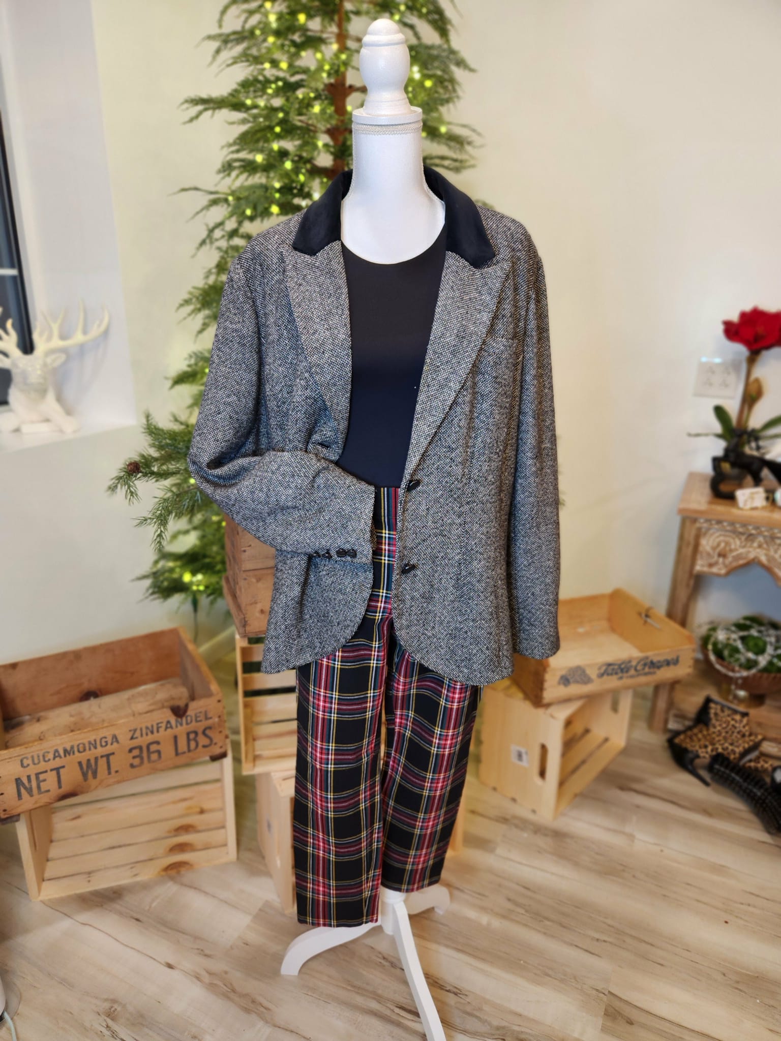 Black & White Herringbone Blazer with Velvet Collar by Iman