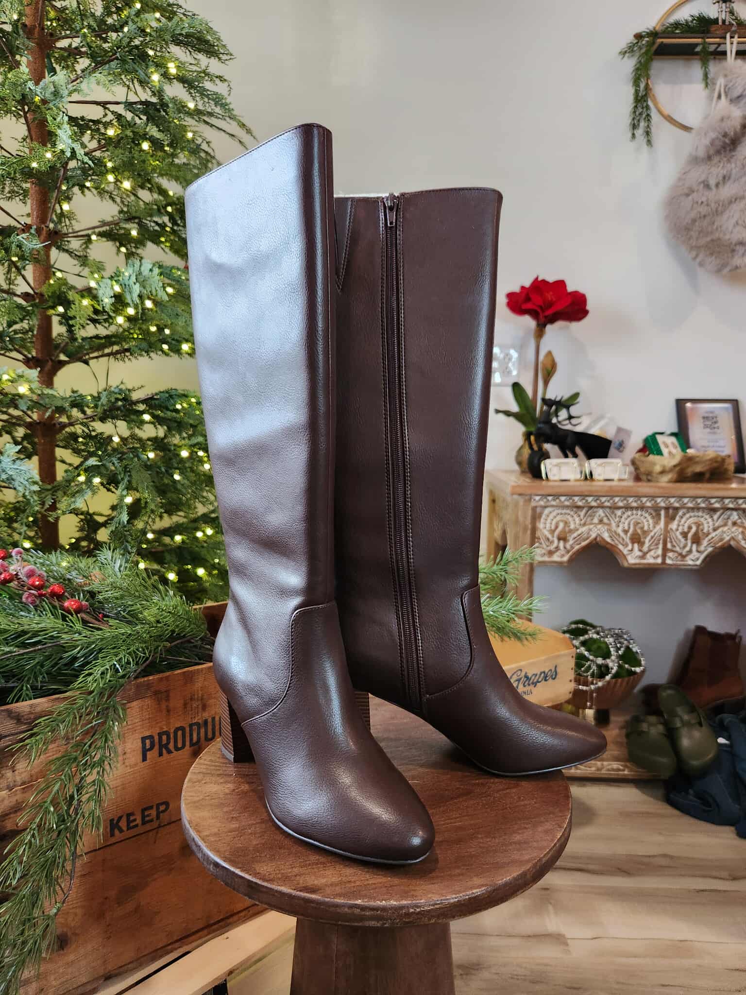 Chocolate Knee High Leather Boot - Loft - size 7.5