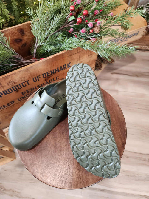 Birkenstock Boston Essentials EVA in Olive Green