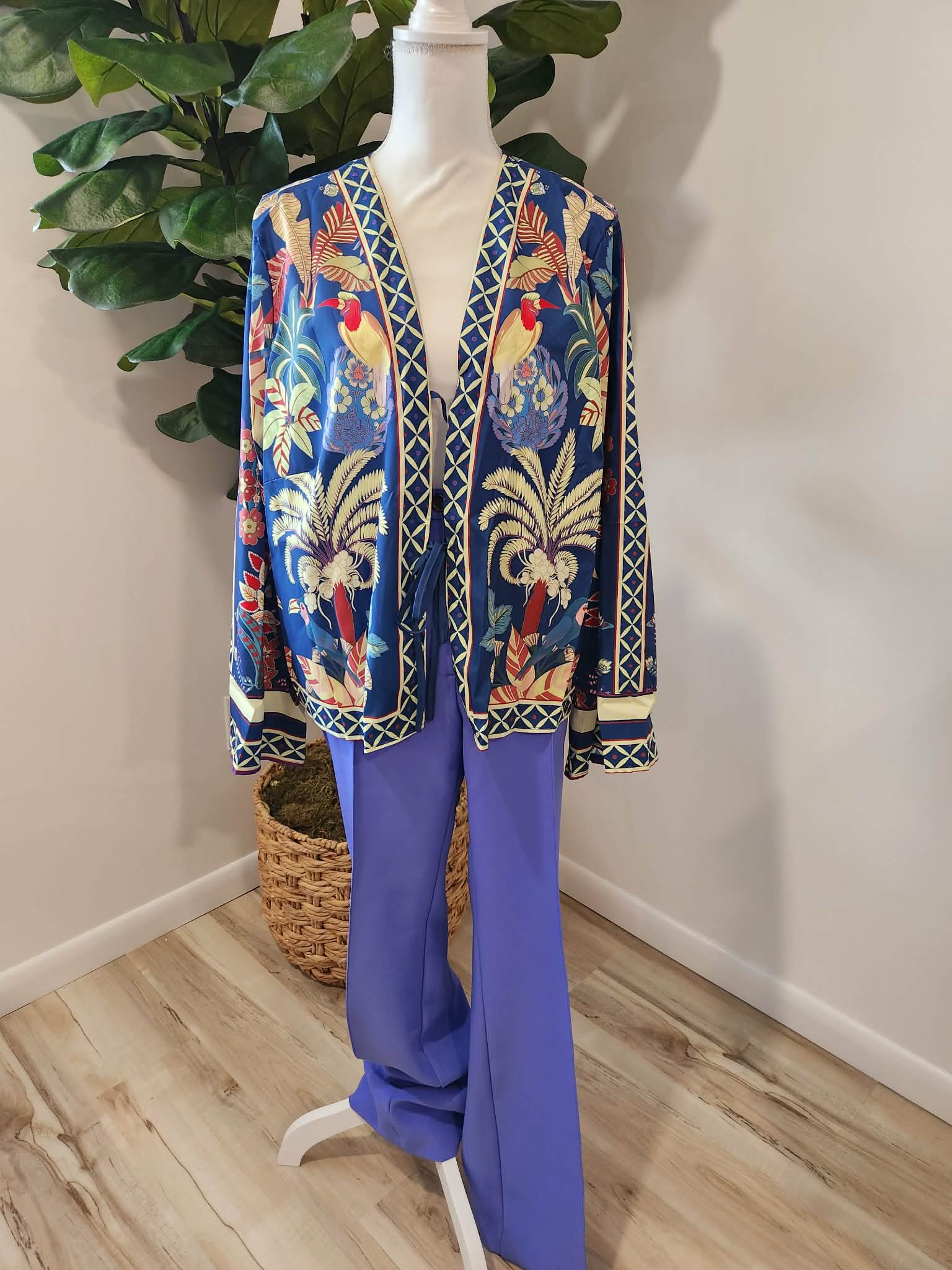 Tropical Chic Print Tie Front Topper - periwinkle